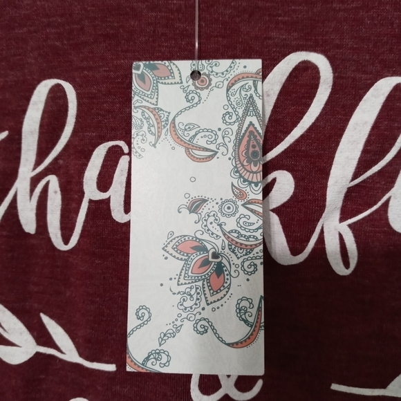 Thankful & Blessed 3/4 Sleeve Maroon T shirt Rounded hem - Picture 4 of 6